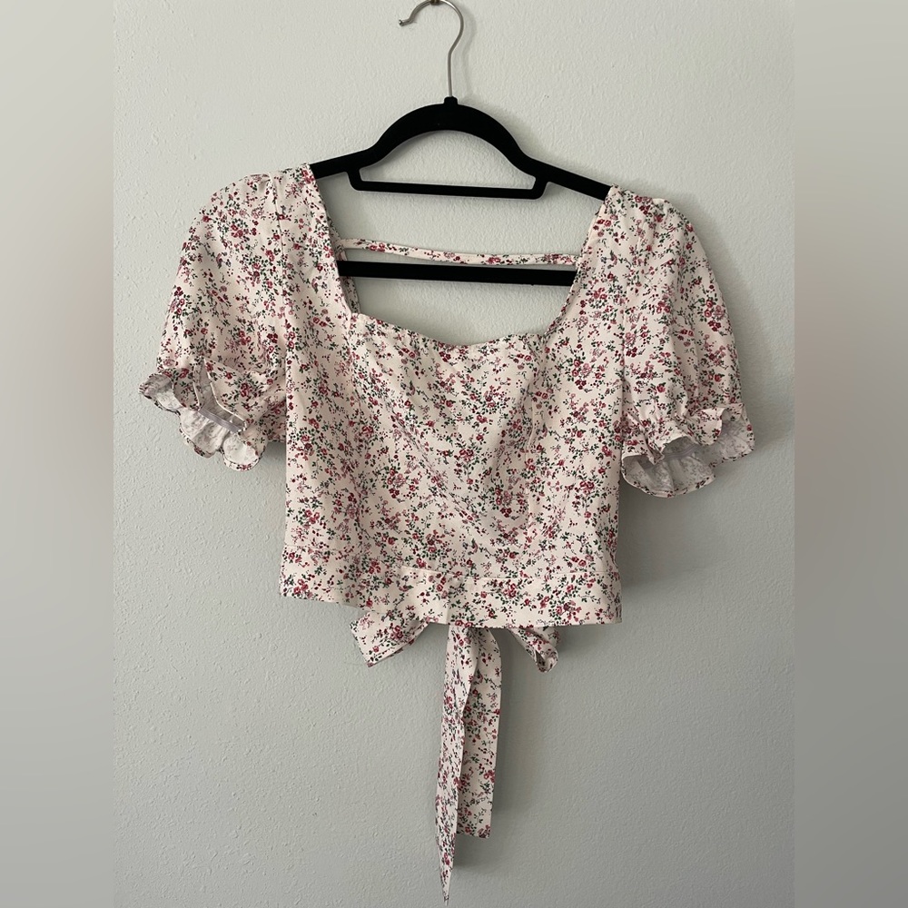 Shein backless cropped blouse